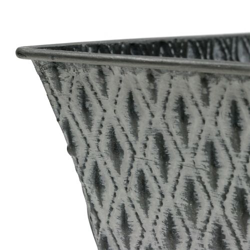 Product Zinc bowl with diamond pattern 26cm x 15.5cm