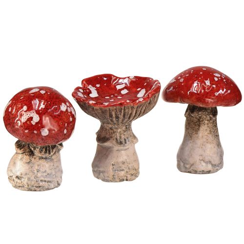 Charming ceramic toadstool decorations in a set of 3 – red with white dots, 8.6 cm – ideal garden decoration